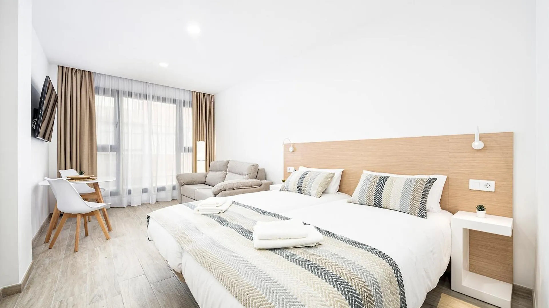 La Marquesa Ten Suites Canteras Las Palmas de Gran Canaria 0*,